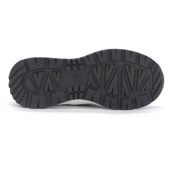 NEPREPUSTNE SKIBUCKE